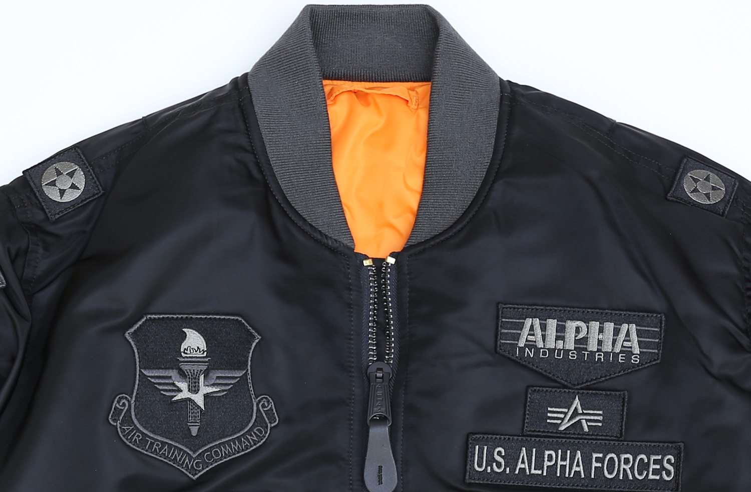 ALPHA INDUSTRIES TYPE MA-1 パッチ付き アルファ フード リブ