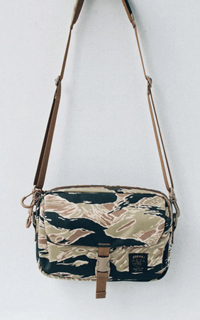 SUPPLY SECTION OORAH/オーラ！ GRETA SHOULDER BAG