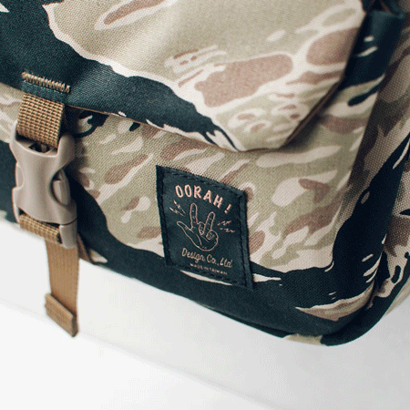 SUPPLY SECTION OORAH/オーラ！ PASSPORT POUCH